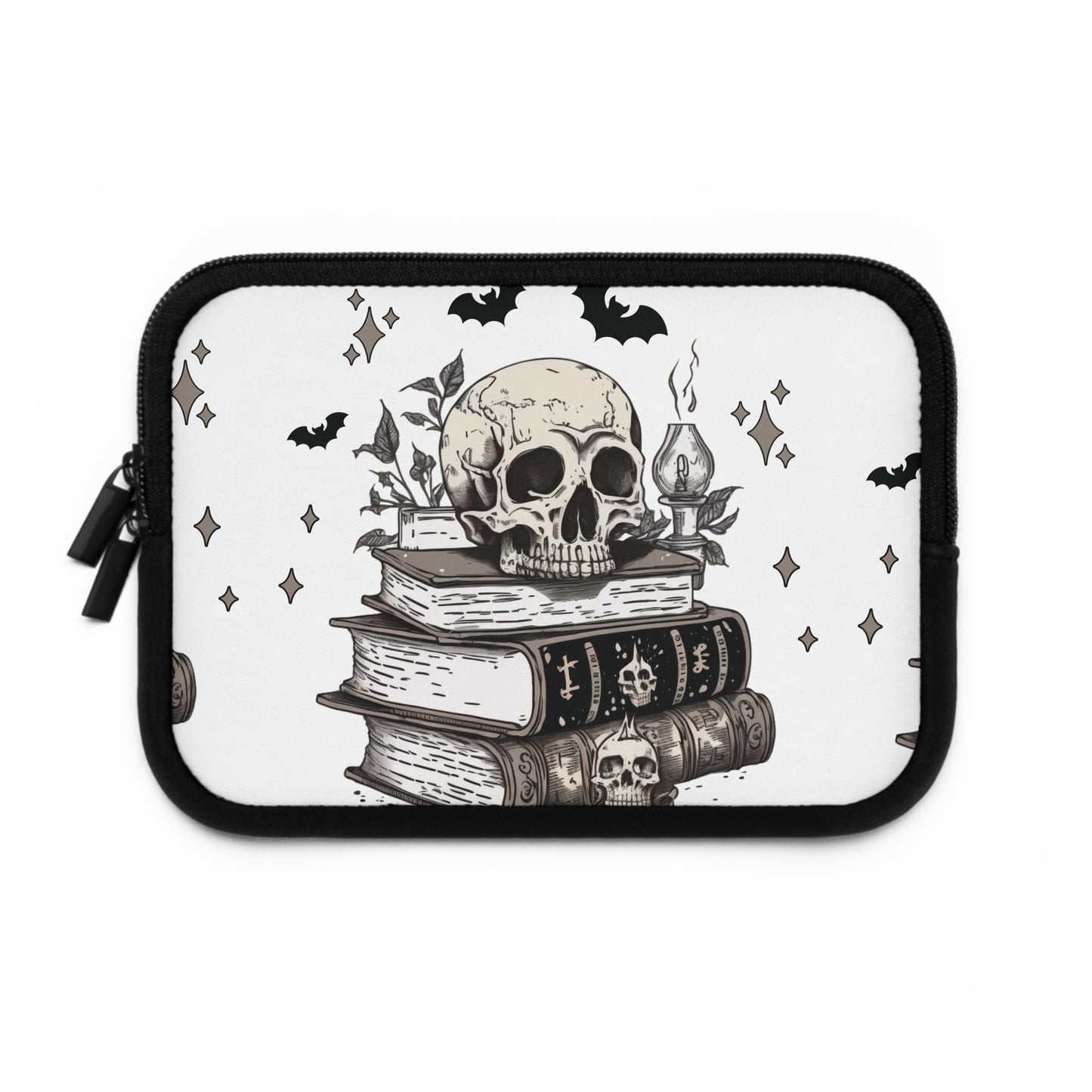 Black and white skull with bats  Tablet/Laptop Sleeve