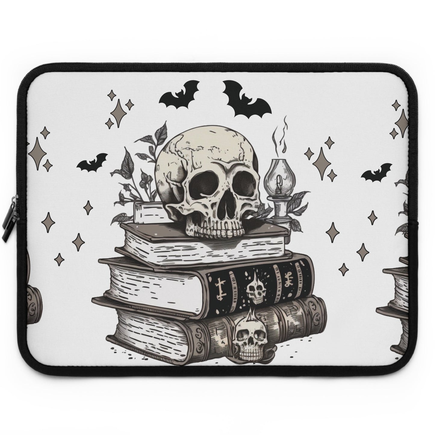 Black and white skull with bats  Tablet/Laptop Sleeve