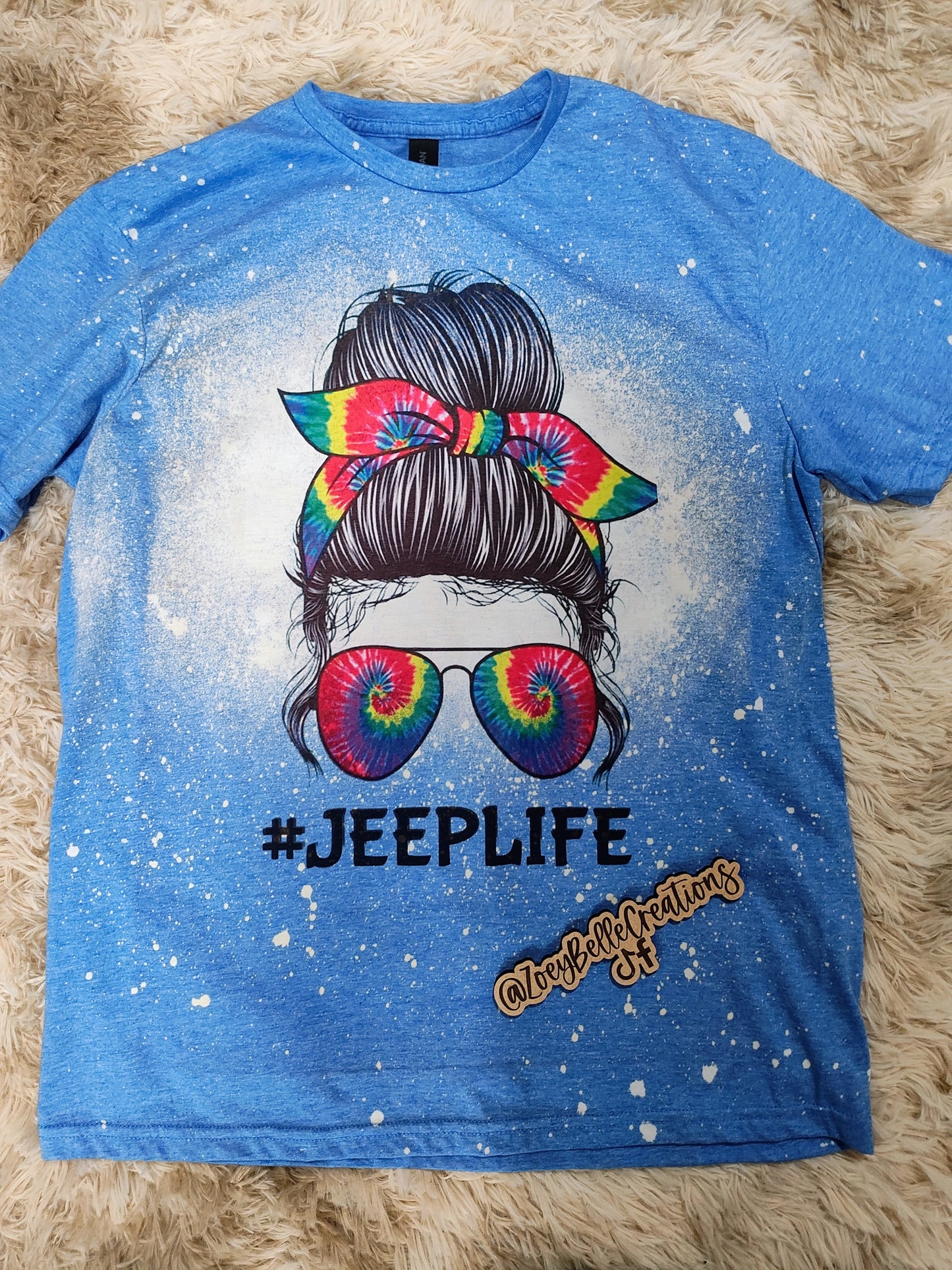 Jeep Life mom bun tee - Bleached